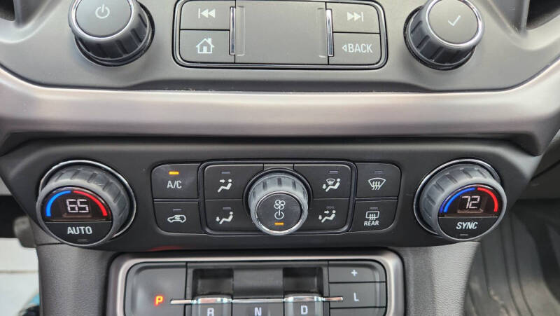 2022 GMC Acadia AT4