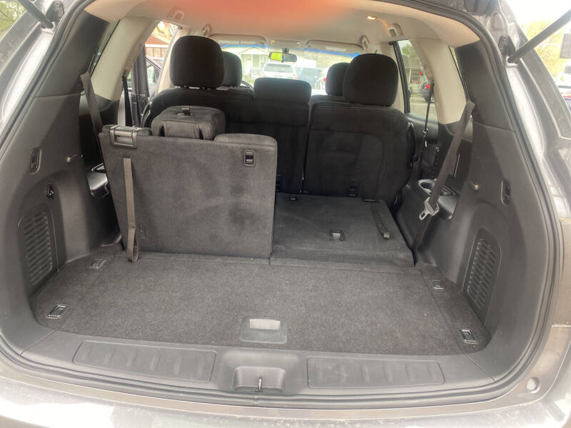 2016 Nissan Pathfinder S