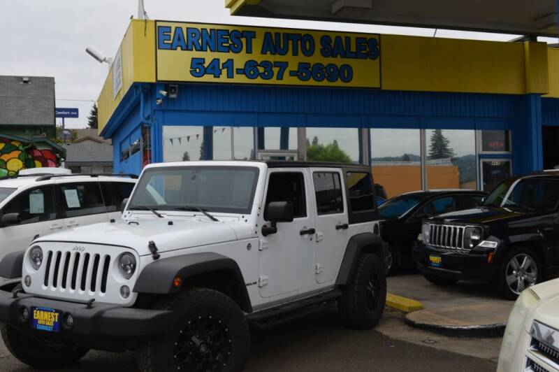 2015 Jeep Wrangler Unlimited for sale at Earnest Auto Sales in Roseburg OR