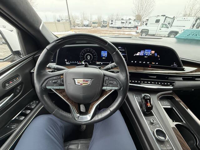 2023 Cadillac Escalade ESV Sport Platinum