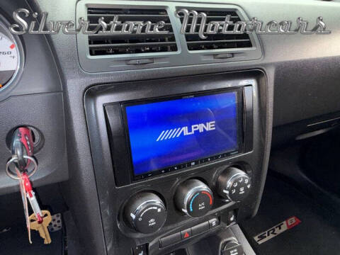 2010 Dodge Challenger SRT8