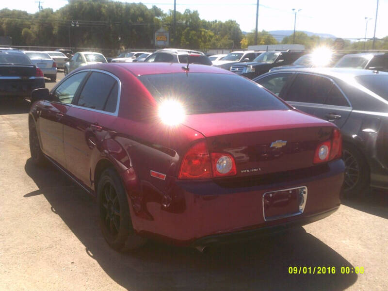 2011 Chevrolet Malibu 1LT photo 3