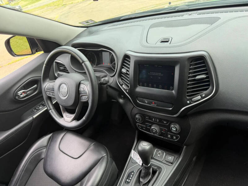 2019 Jeep Cherokee Latitude Plus