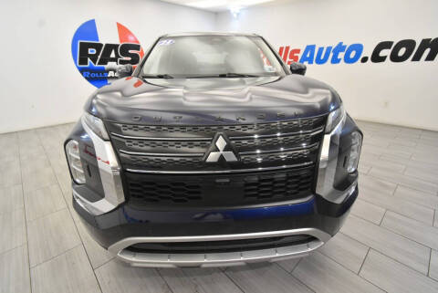 2023 Mitsubishi Outlander SE