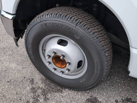 2025 Ford F-350 Super Duty XL