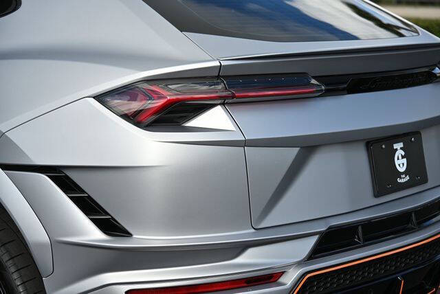 2023 Lamborghini Urus S