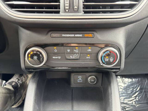 2021 Ford Escape SE