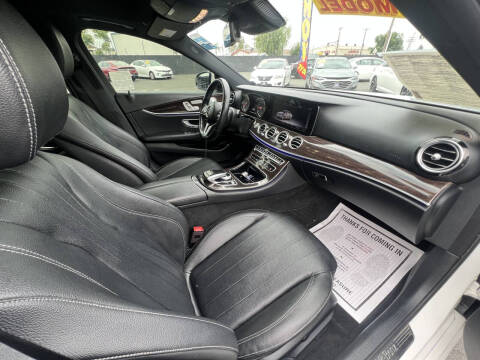2019 Mercedes-Benz E-Class E 300