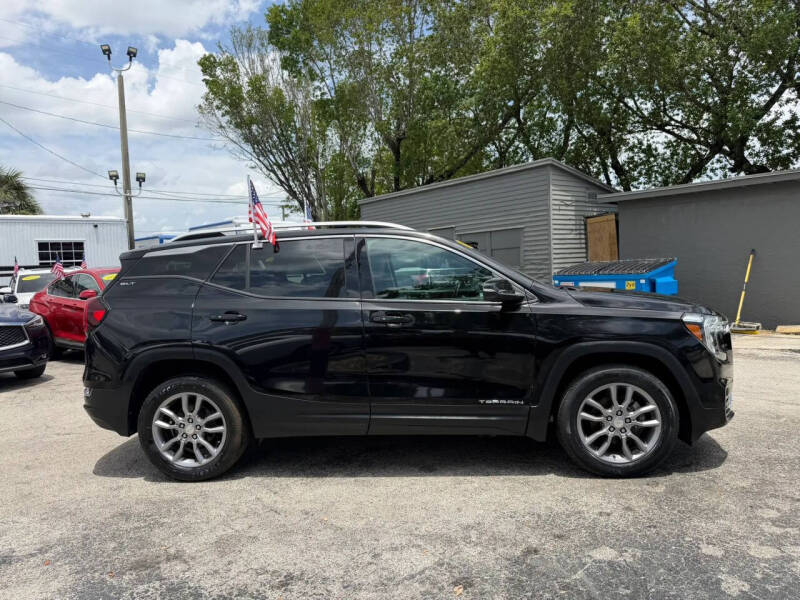 2022 GMC Terrain SLT
