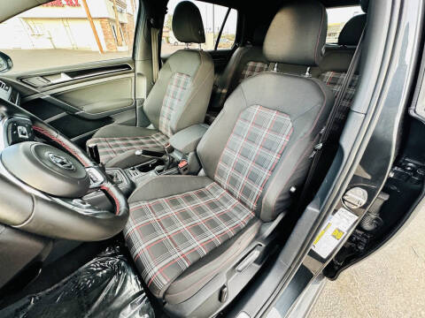 2016 Volkswagen Golf GTI S