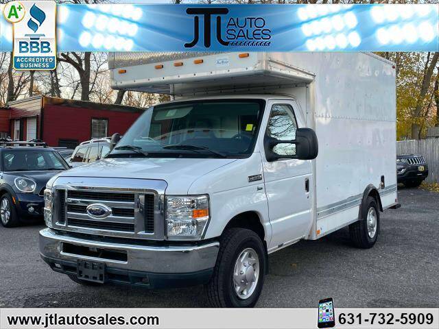 2013 Ford E-Series Chassis for sale in Selden, NY