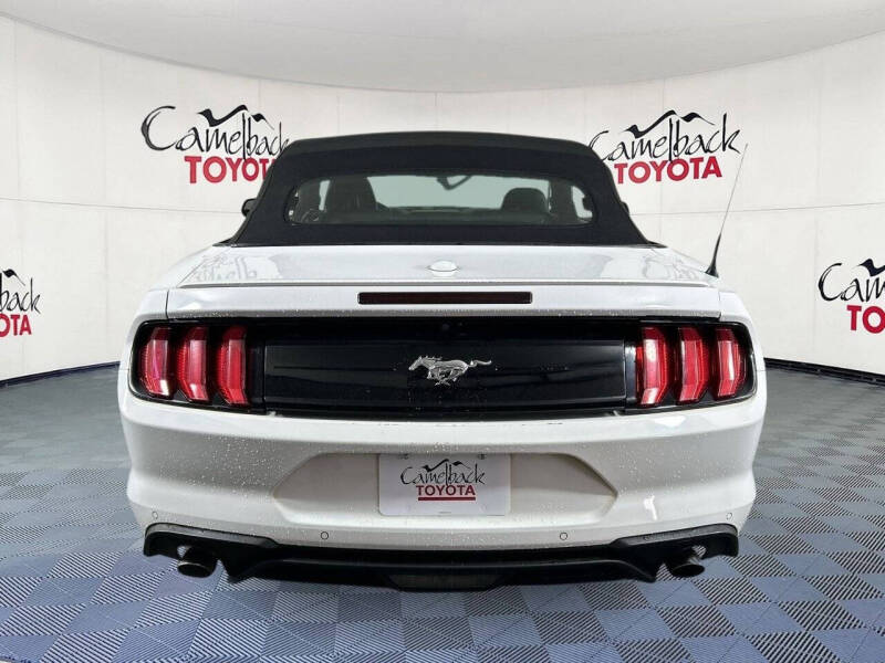 2022 Ford Mustang EcoBoost Premium