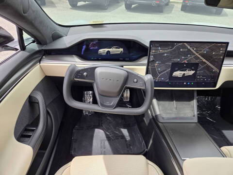 2022 Tesla Model S Plaid