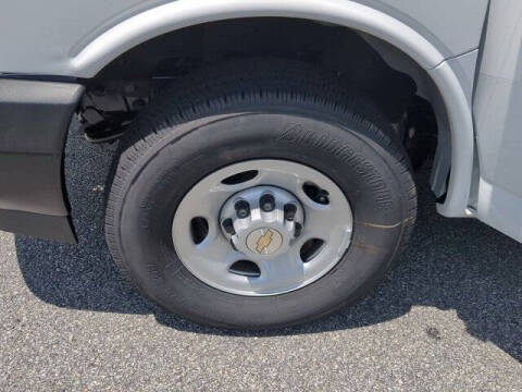 2025 Chevrolet Express 2500