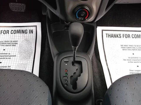 2009 Toyota Yaris S
