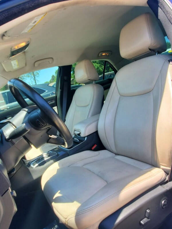 2017 Chrysler 300 Limited