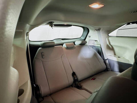 2024 Toyota Sienna Limited 7-Passenger