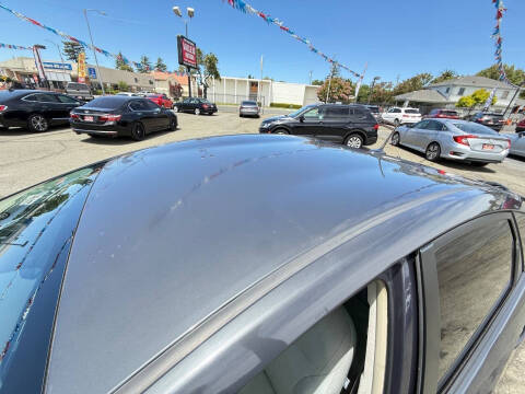 2011 Toyota Prius Four