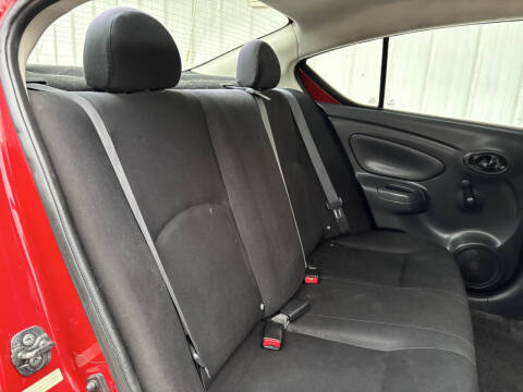 2014 Nissan Versa 1.6 S Plus