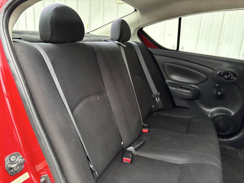 2014 Nissan Versa 1.6 S Plus