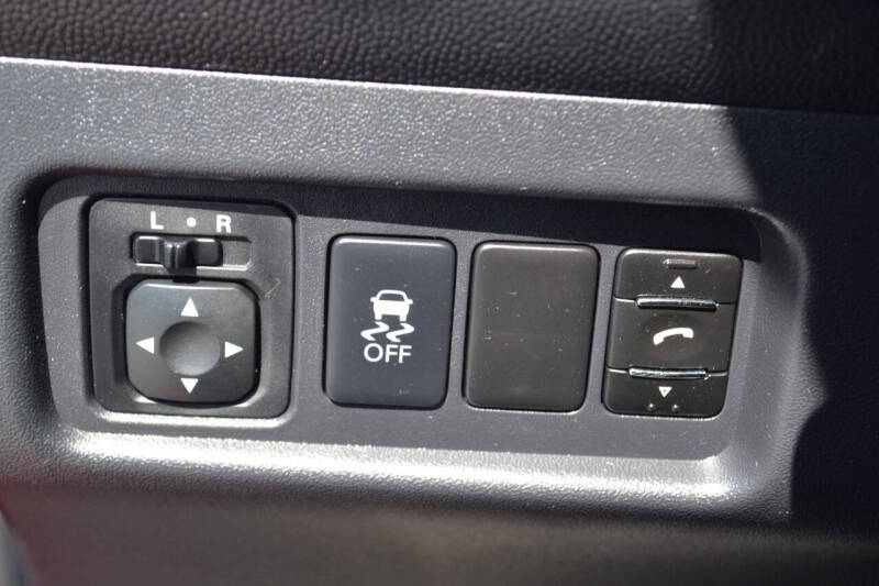 2017 Mitsubishi Mirage ES