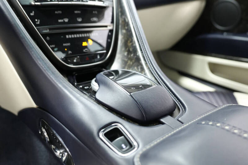 2019 Aston Martin DB11 V8