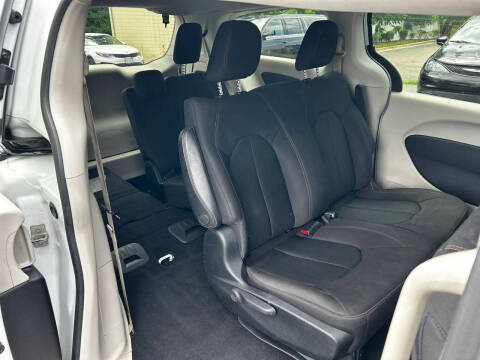 2018 Chrysler Pacifica L