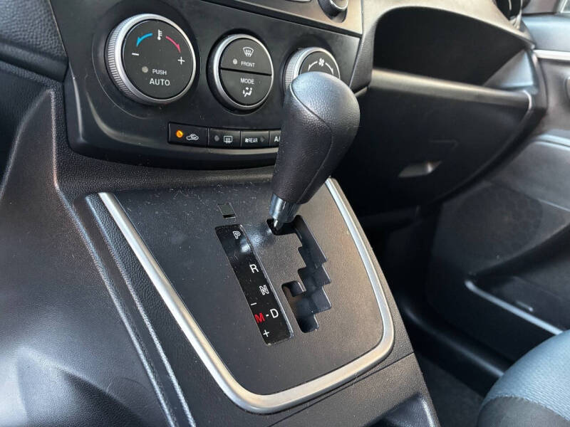 2015 Mazda MAZDA5 Sport