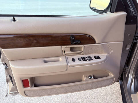 2003 Mercury Grand Marquis GS