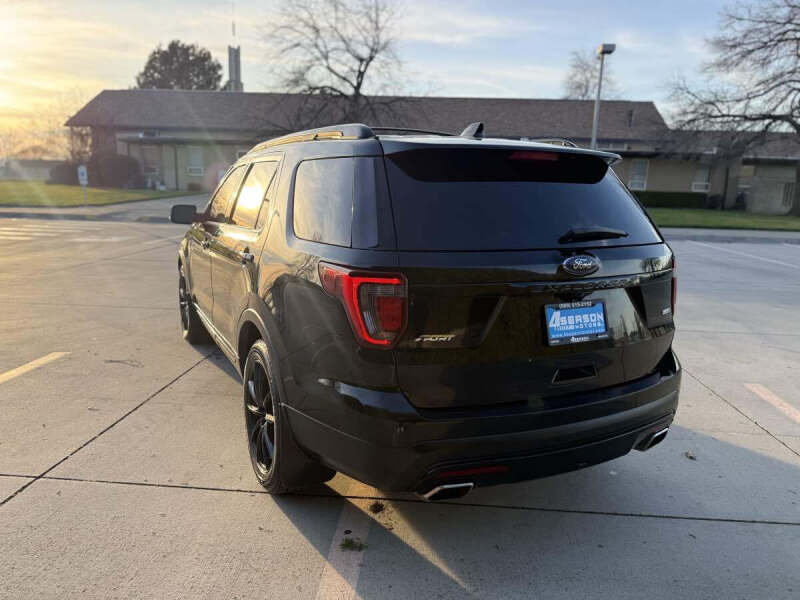 2016 Ford Explorer Sport