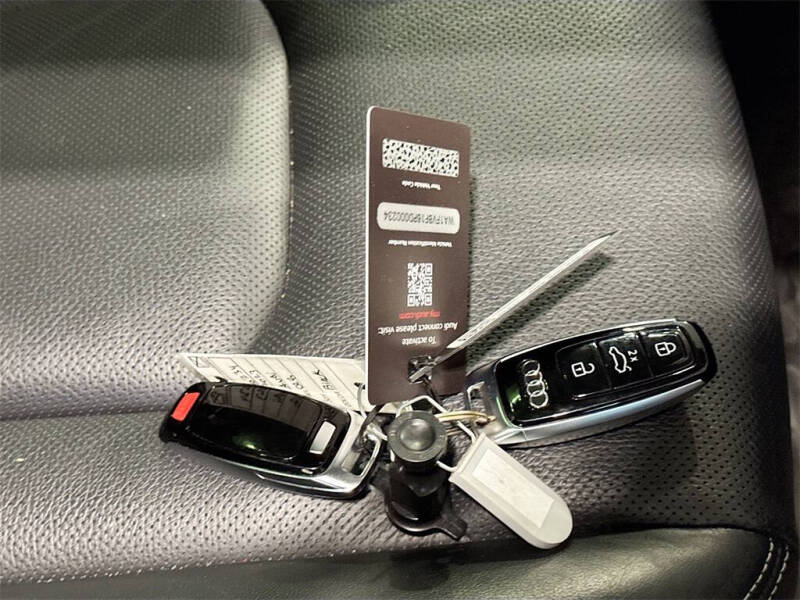 2023 Audi Q8 quattro Prestige 55 TFSI