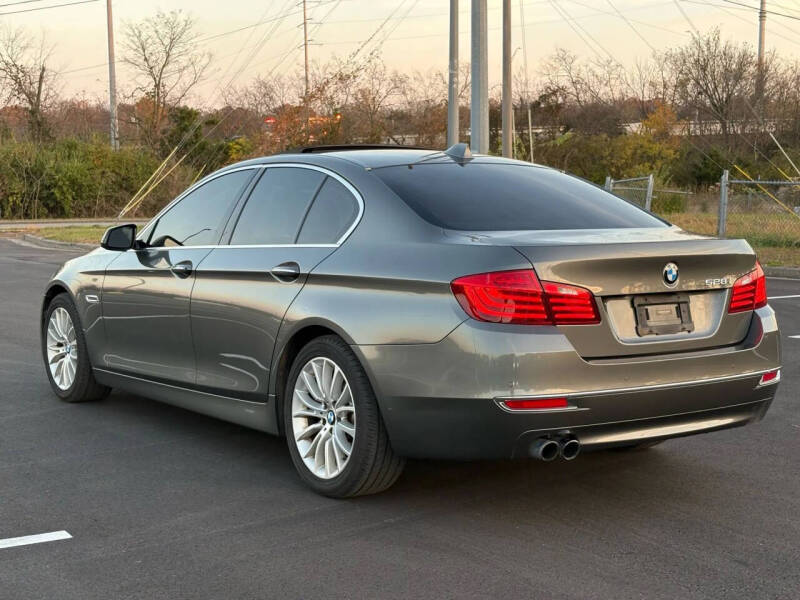 2015 BMW 5 Series 528i