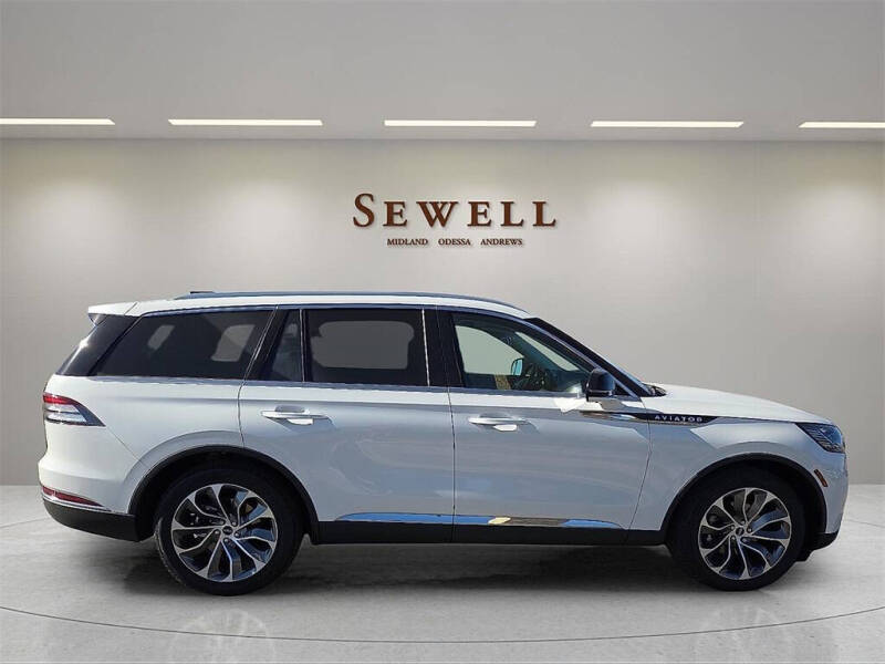 2025 Lincoln Aviator Reserve