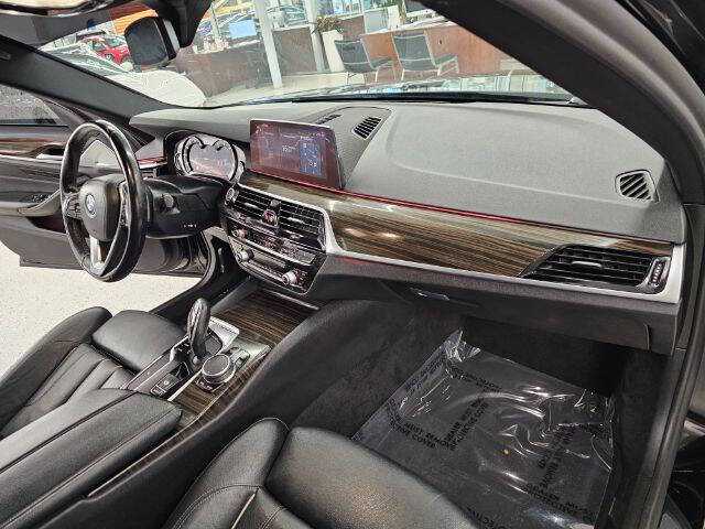 2019 BMW 5 Series 530i xDrive