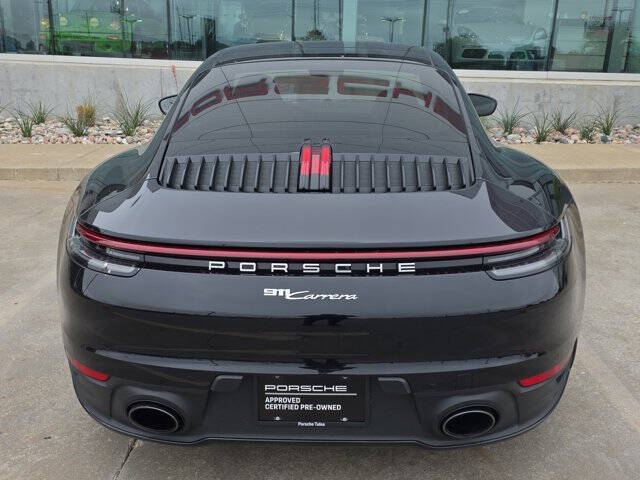 2021 Porsche 911 Carrera