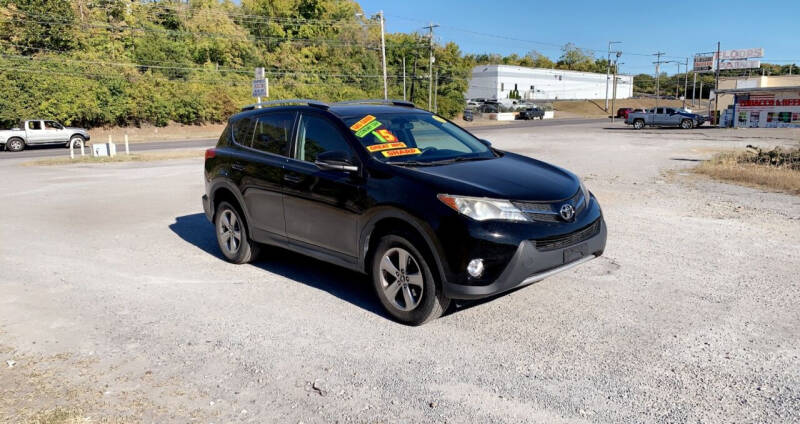 2015 Toyota RAV4 XLE photo 3