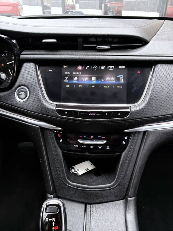 2018 Cadillac XT5 Premium Luxury