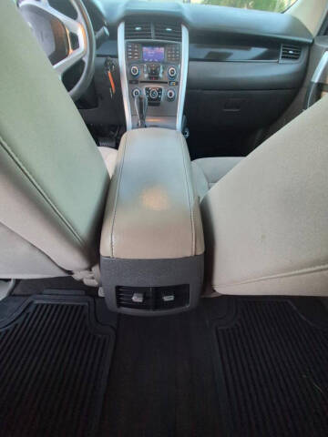 2013 Ford Edge SE