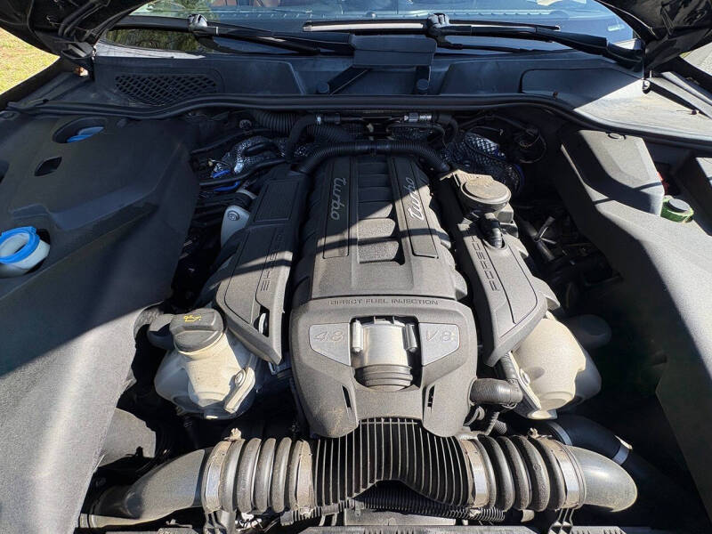 2016 Porsche Cayenne Turbo