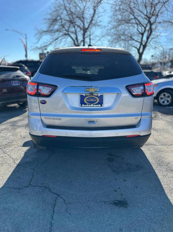 2017 Chevrolet Traverse LT