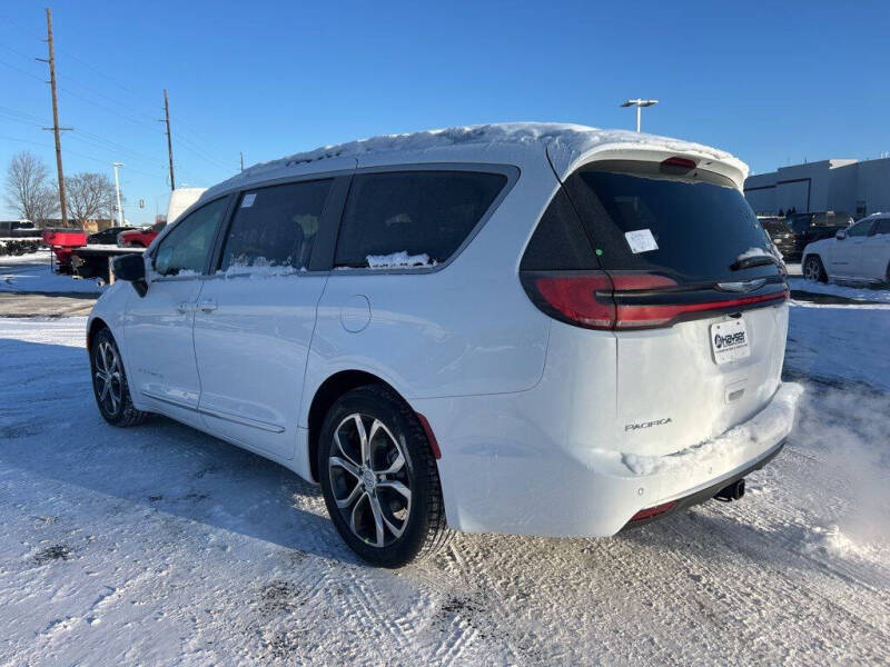 2026 Chrysler Pacifica Pinnacle