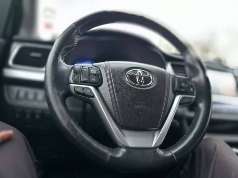 2015 Toyota Highlander Hybrid Limited Platinum