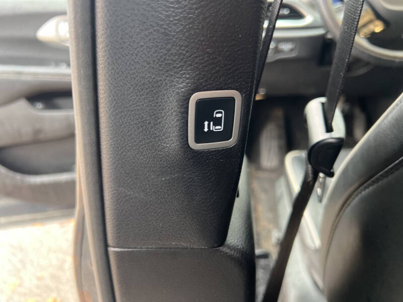 2022 Chrysler Pacifica Hybrid Limited