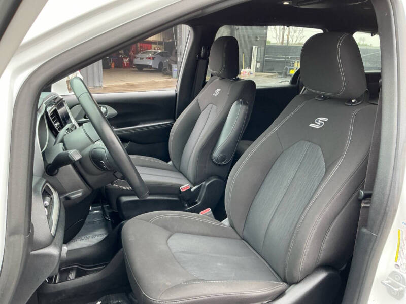 2020 Chrysler Pacifica Hybrid Touring