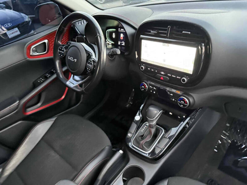 2023 Kia Soul GT-Line