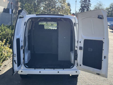 2021 Nissan NV200 SV