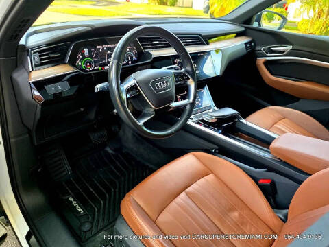 2021 Audi e-tron quattro Premium