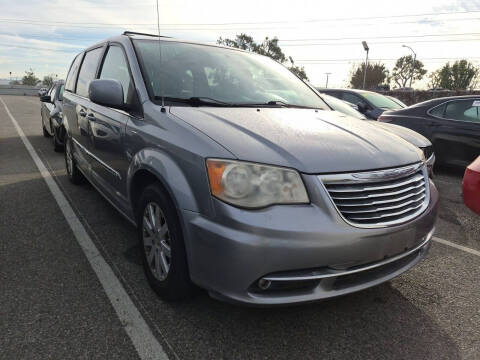 2014 Chrysler Town and Country Touring