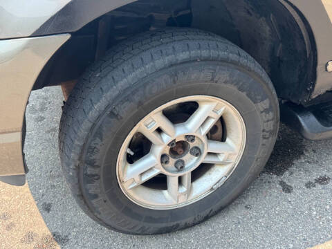 2005 Ford Explorer XLT