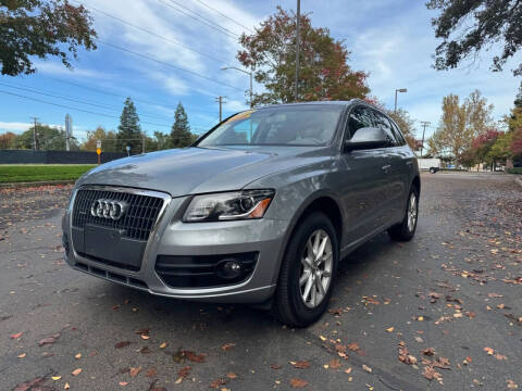 2011 Audi Q5 2.0T quattro Premium Plus